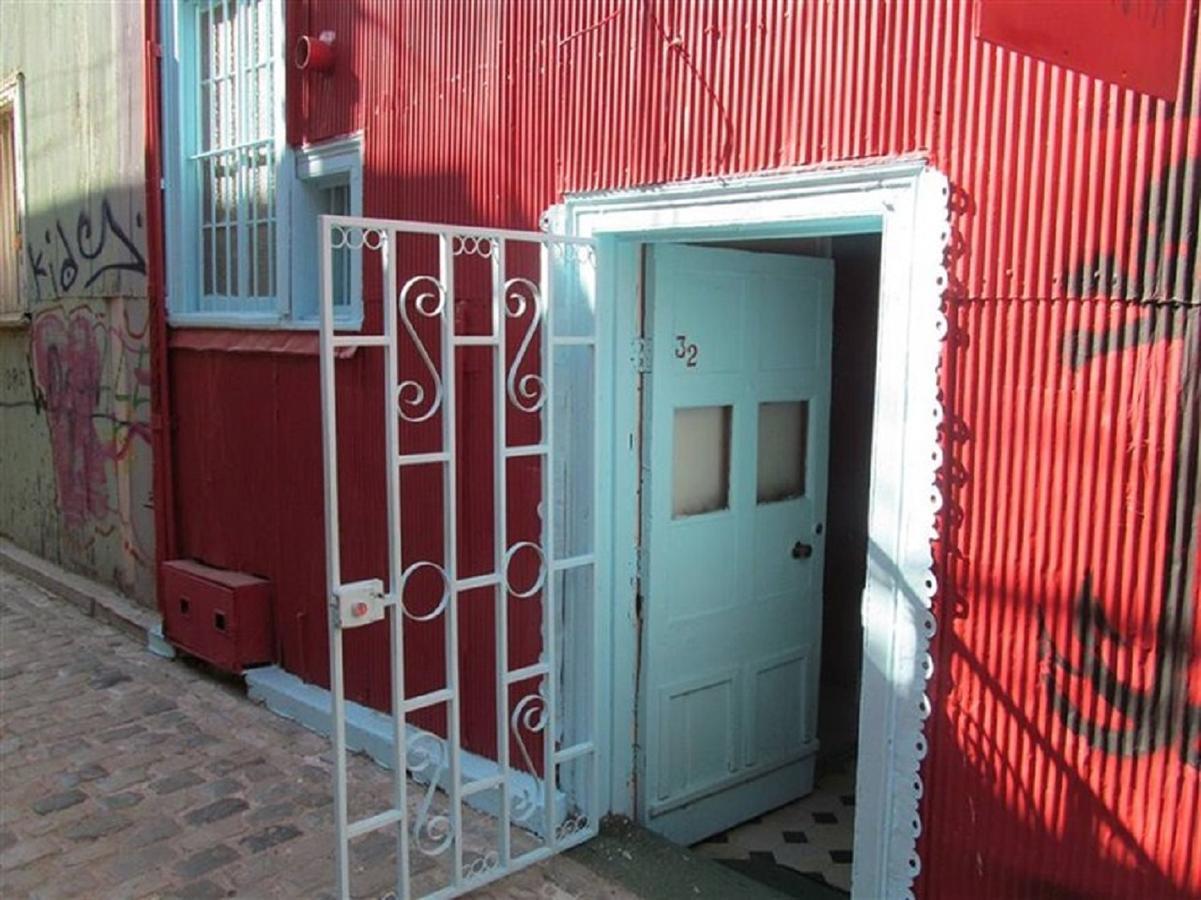 וואלפאראיסו Hostal Del Pirata מראה חיצוני תמונה